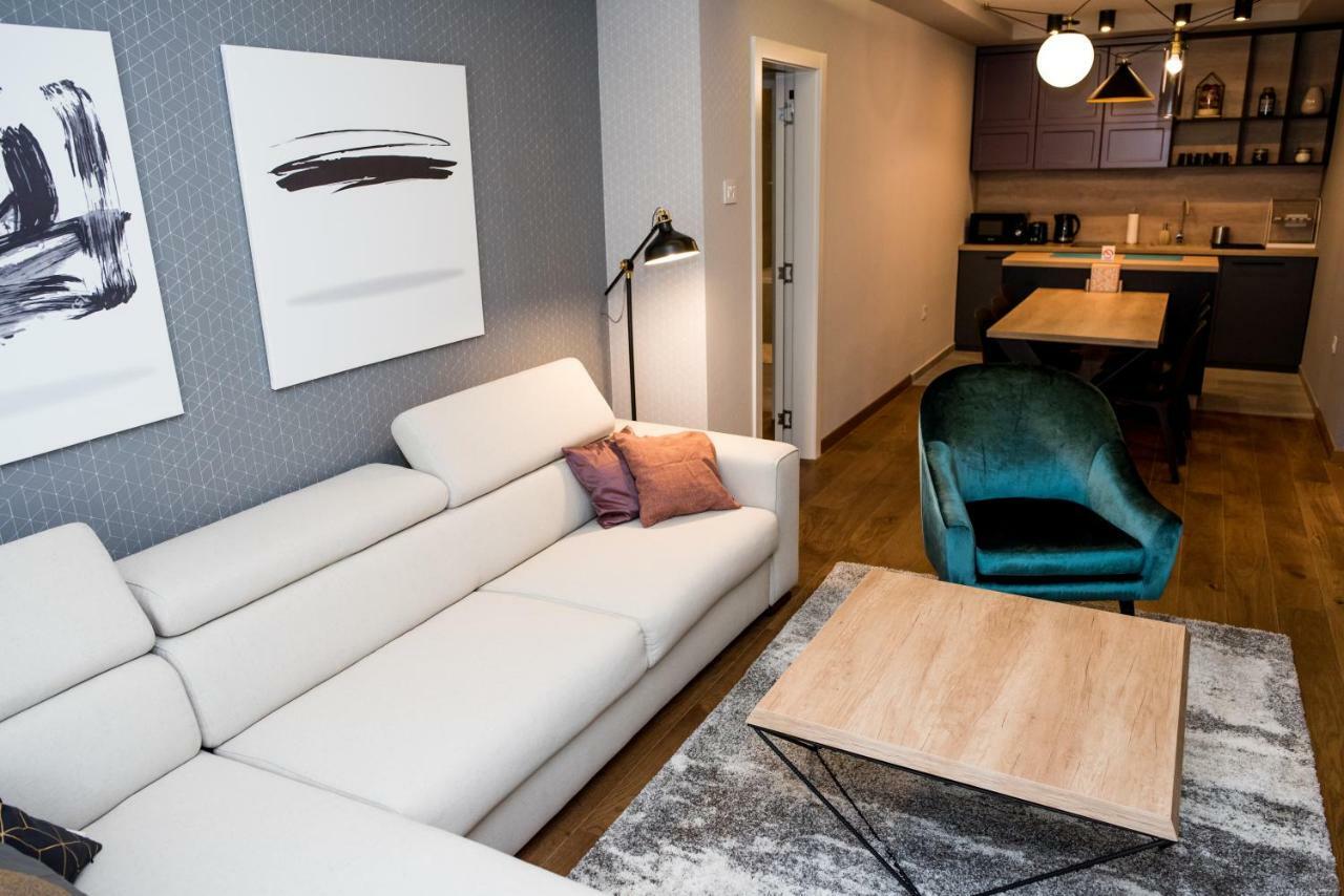 Donner Centar Iv Apartment *