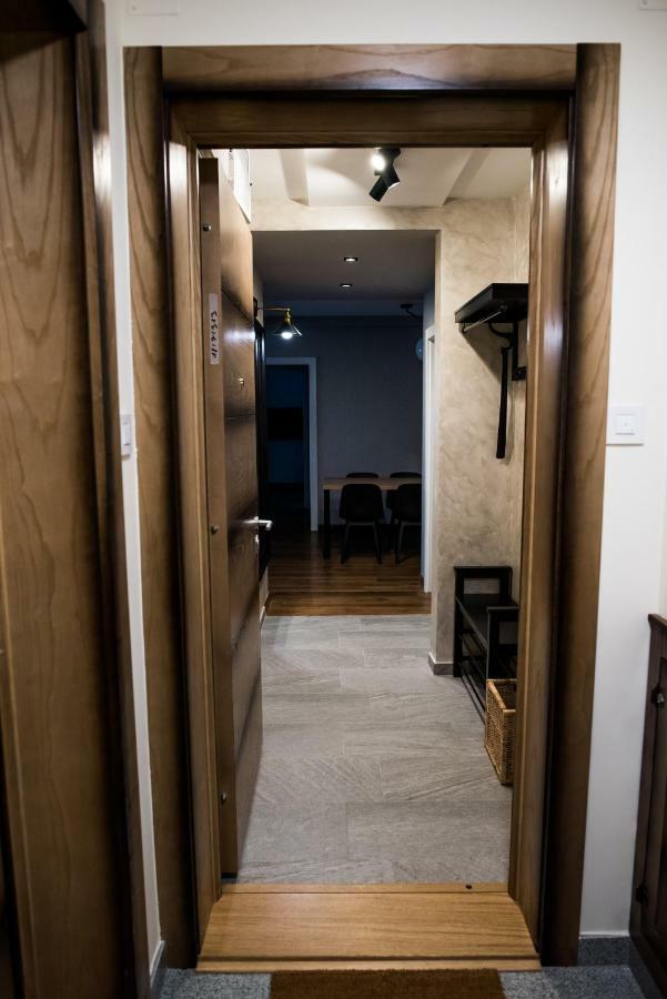 Donner Centar Iv Apartment *